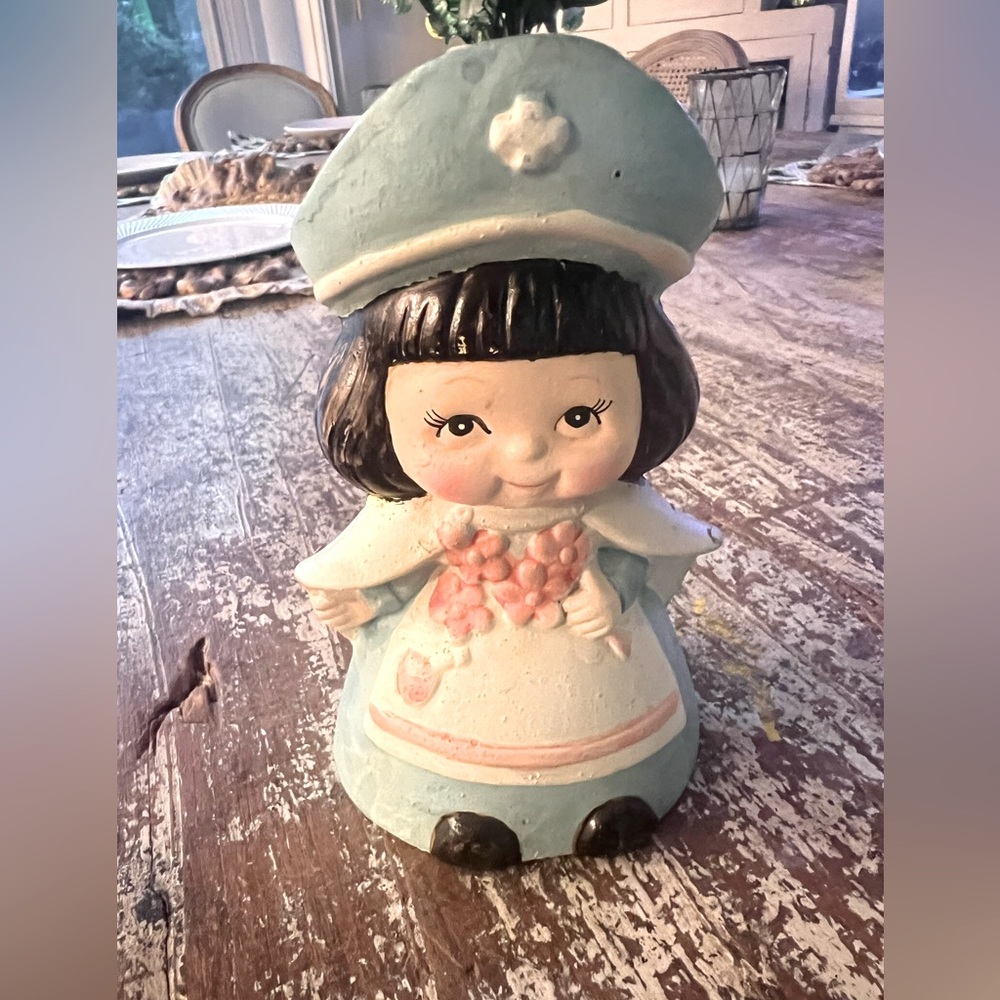 Vintage Chalk ware figurine
